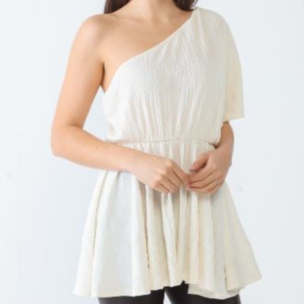 #33 Cream Textured One Shoulder Dolman Sleeve Flare Hem Top